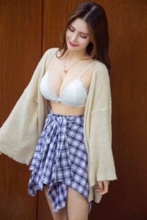 情趣蕾丝内衣少妇啪啪av_日本电影视频网址大全
